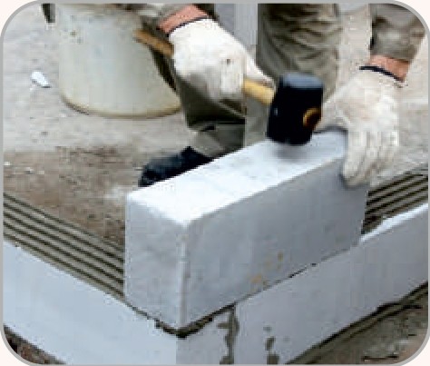 Brick and block wall construction